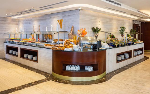 Blue Diamond Hotel