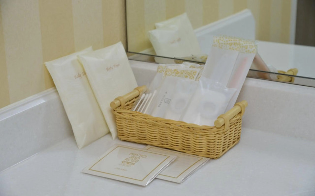 The Crest Hotel Kashiwa