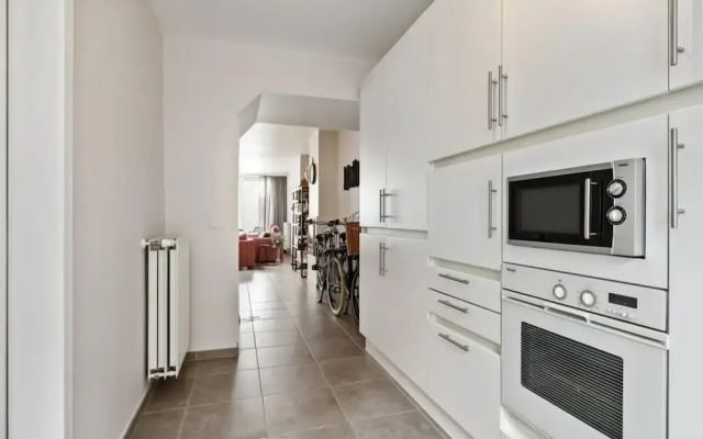 Spacious House With 3 Terraces