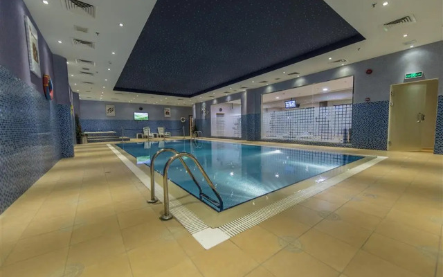 Golden Tulip Suites Breida Al Q