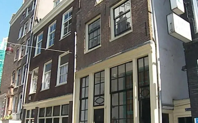 Authentic Jordaan Apartment