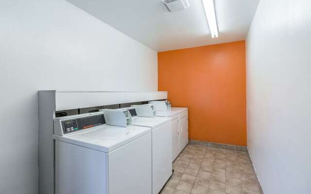 Motel 6 Beaverton, OR