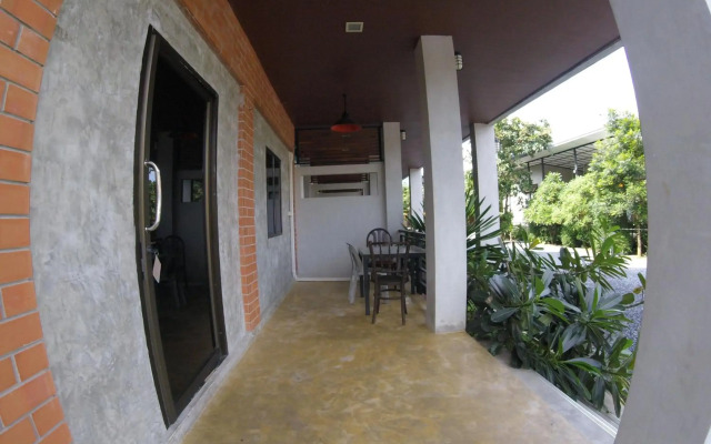 Toffee House Resort