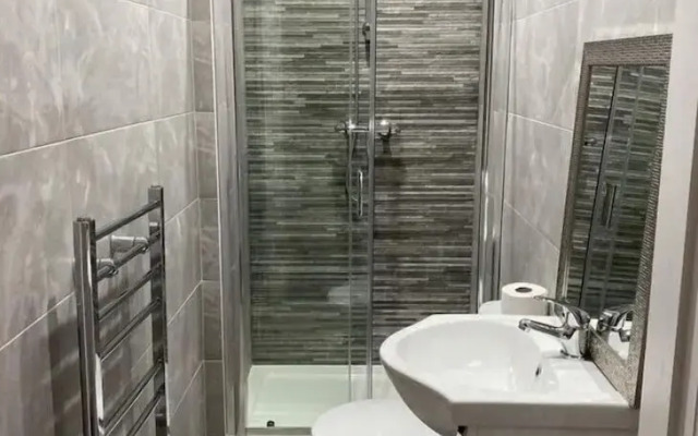 New House Close to LFC and City Centre