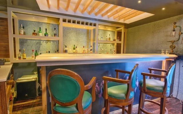 The Cedar Grand - Hotel & Spa
