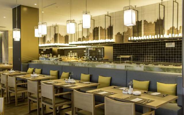 Everrich Golden Lake Hotel