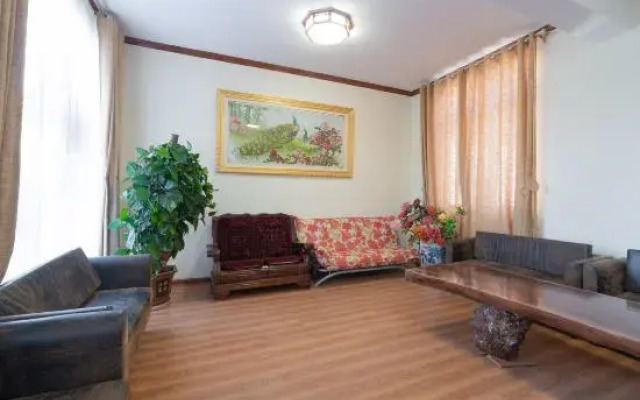 Bihai Longxiang Inn