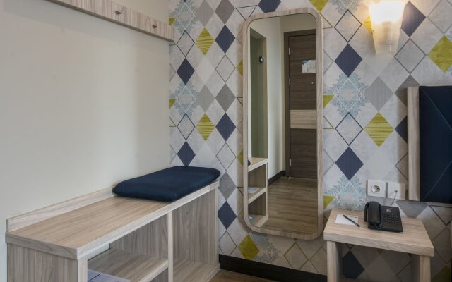 Hotel 88 Kedungsari by WH