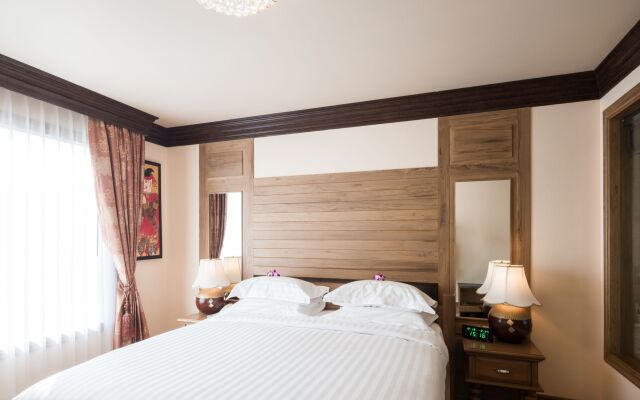 Peak Nimman Prestige Hotel