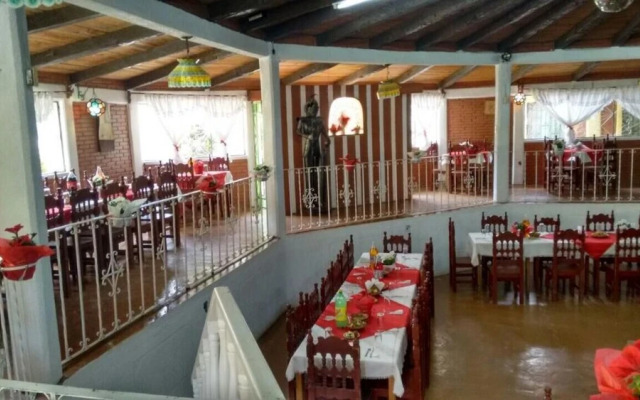 Estancia Campestre - 7 Robles