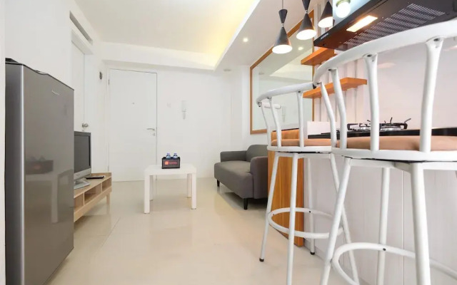 Compact Bassura City Apartment near Jatinegara
