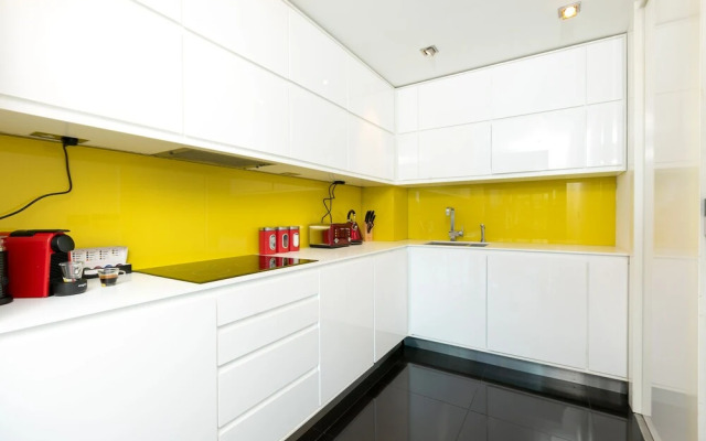 River view Luxury 3bed flat with views