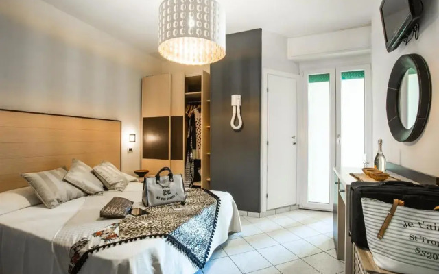 Hotel Thea