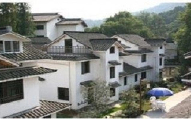 Flower Inn - West Lake Branch