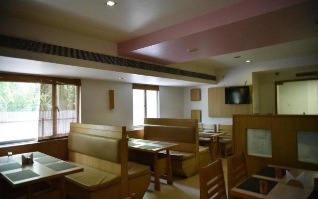 OYO Rooms Railway Station Kumbakonam