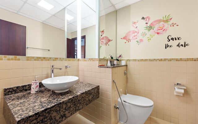 Stonetree - Spacious 2 BR - Near Beach