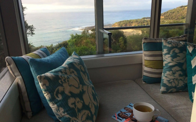 Points South By The Sea