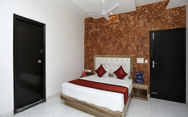 Hotel Diplomat Regency by OYO Rooms