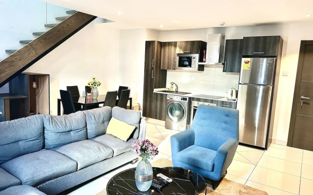 Embassy Gardens Apartment