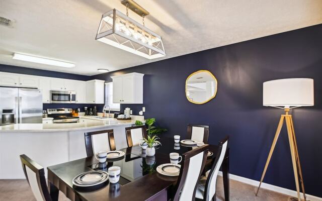 Baberville By Book That Condo