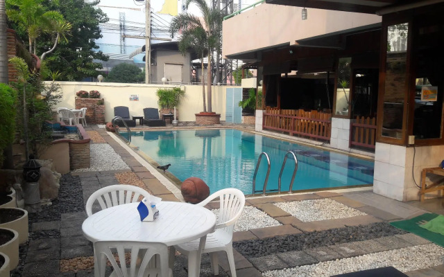 The Pinewood Residences