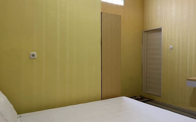 Hotel O Batodupi Guesthouse Syariah Near Buttu Kasambi