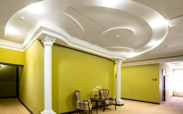 Metropol Hotel