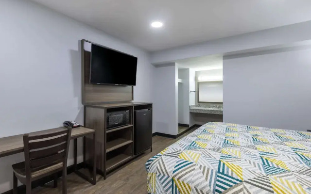 Studio 6 Hickory, NC