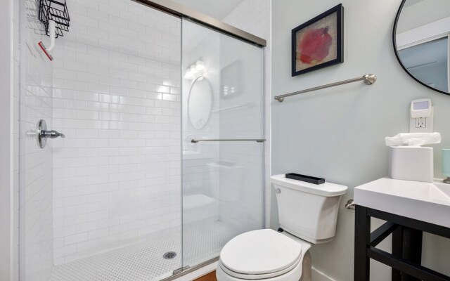 Historic Dream - Unit C