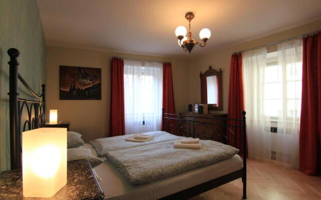 Cosy Rustic 1 Bedroom Apartment in Mala Strana