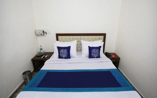 OYO 9661 Hotel Victoria Palace