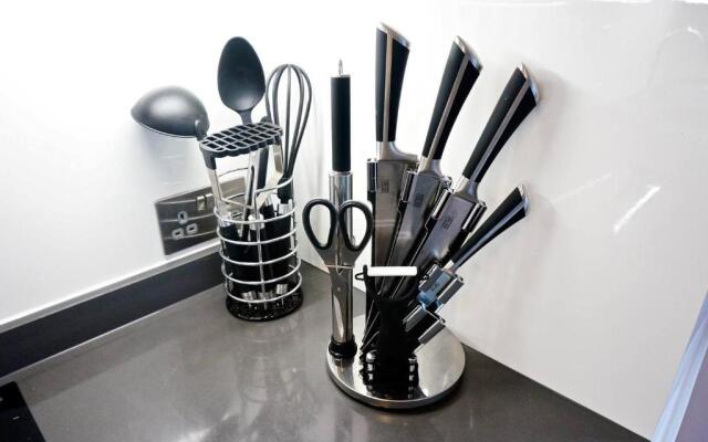 2BR/2Bath Luxury Modern Flat in the City London