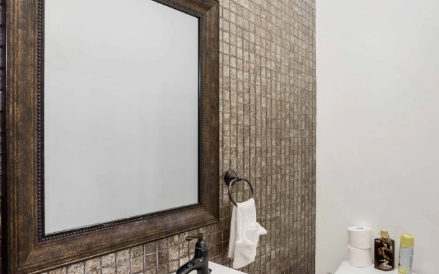 Walefield by Avantstay Mid-wilshire Home + Pool