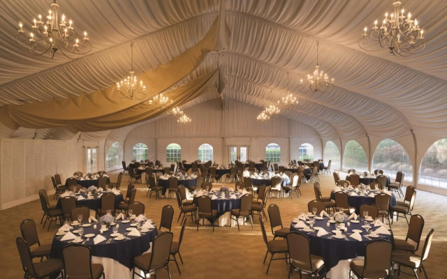 Hilton Stamford Hotel & Executive Meeting Center