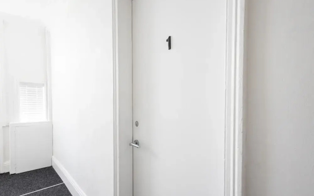 Host Stay Clifton Studio 1