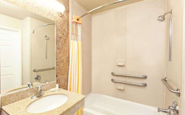 La Quinta Inn & Suites by Wyndham Hesperia Victorville