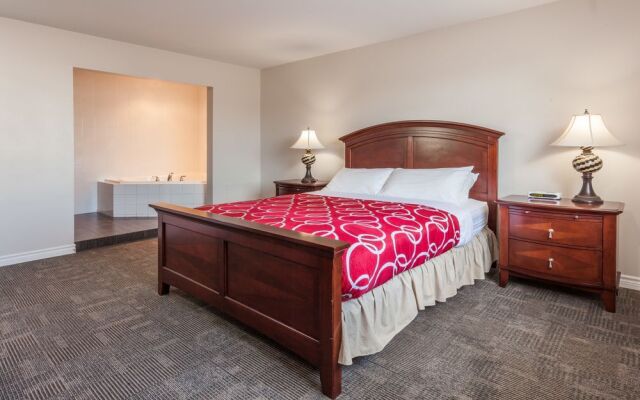 Super 8 Kirkland Lake