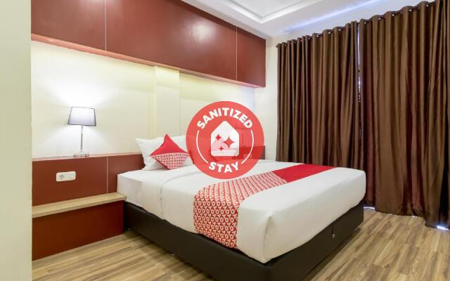 OYO 727 Merlion Hotel