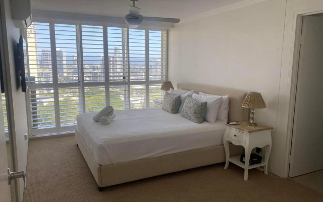 Hi Surf Beachfront Resort Apartments