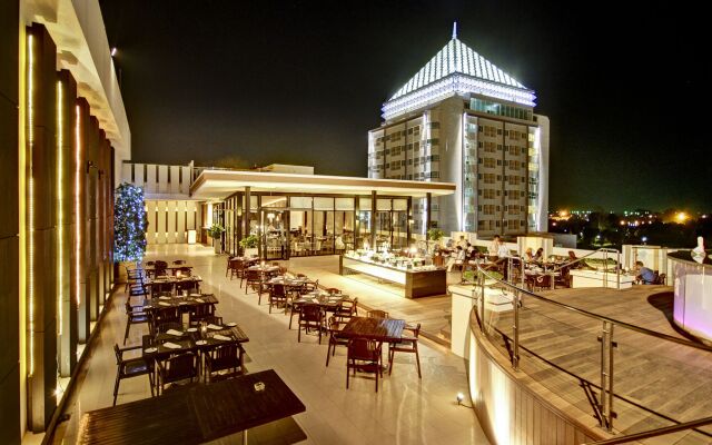 Kameo Grand Rayong Hotel & Serviced Apartments