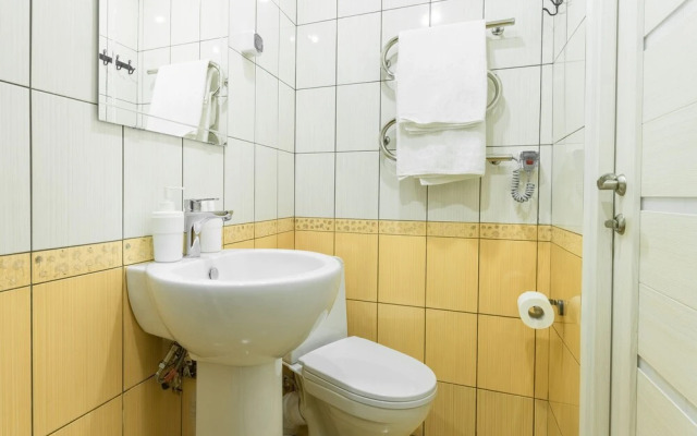 Samsonov Hotel on Goncharnaya 8