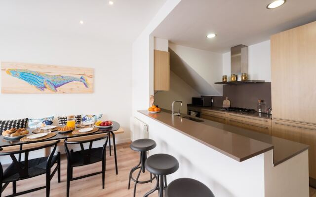 Petit Luxe Tobella