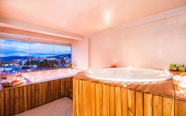 One Sixteen Hotel