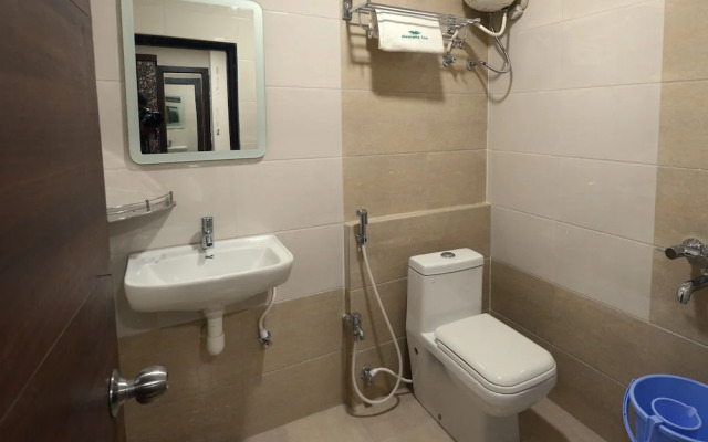 Hotel Dwaraka Inn
