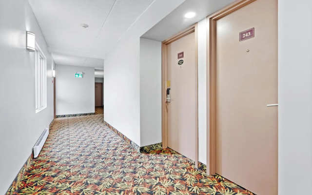 Niagara Lodge & Suites