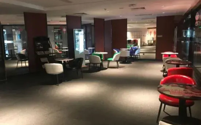 Global Village Hotel