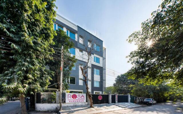 ROSASTAYS Gurugram Sec 31