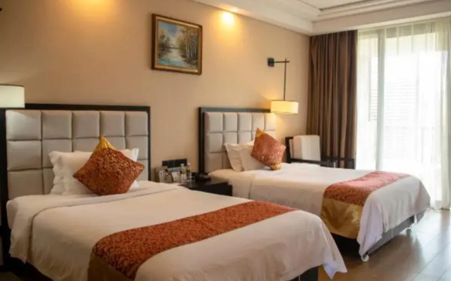 Days Hotel Hainan Baoting