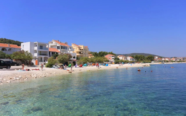 Apartments by the sea Slatine, Ciovo - 15916