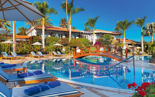 Seaside Grand Hotel Residencia